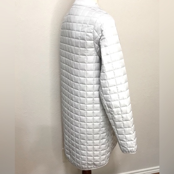 Athletic Works light gray quilted hip length jacket. Size S (4-6) - Picture 5 of 9